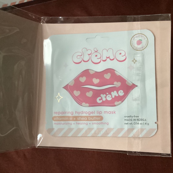 Creme Repairing Hydrogel Lip Mask Strawberry Flavored Bundle New - Picture 4 of 7